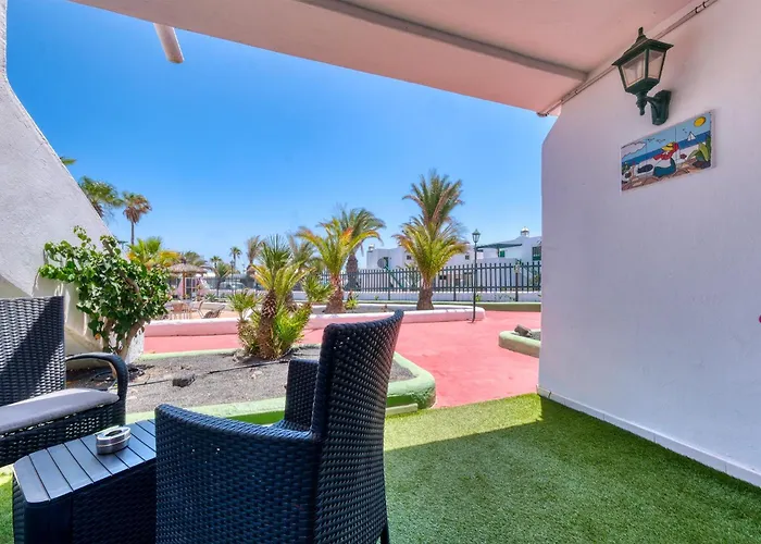 Apartment La Vela Azul - Pool & Tennis - Free Ac & Good Wifi - By Lanzarote Vacation Homes